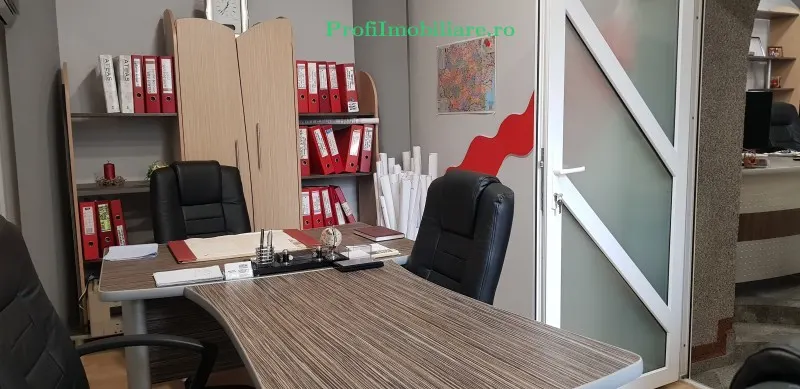 Spatiu comercial pt birouri-salon- cabinet ultracentral Arad - foto 13