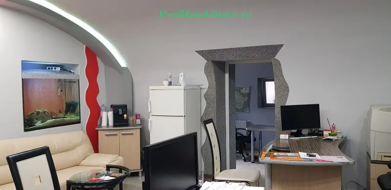 Spatiu comercial pt birouri-salon- cabinet ultracentral Arad - foto 8