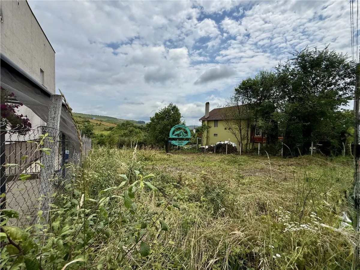 Teren de vanzare, suprafata 900 mp, in Livezeni - foto 2