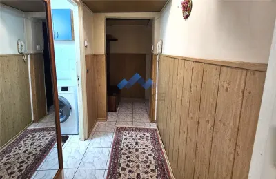 Tatarasi-Piata Chirila, apartament cu 2 camere, etaj  intermediar - foto 2