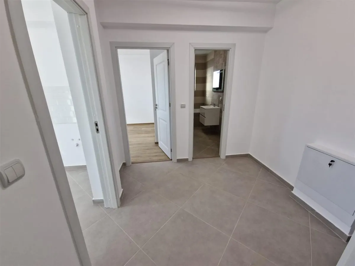 Apartament INTABULAT 2 camere luxcapat CUG zona vile - foto 1