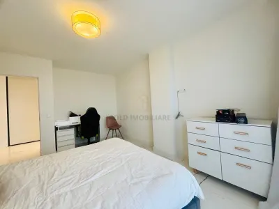 PENTHOUSE DE ÎNCHIRIAT â€“ 100 MP + TERASĂ 60 MP  BLOC NOU - foto 11