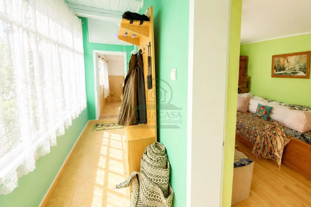 Casa batraneasca Raducaneni Iasi + 4500 mp teren, ASFALT ! - foto 3