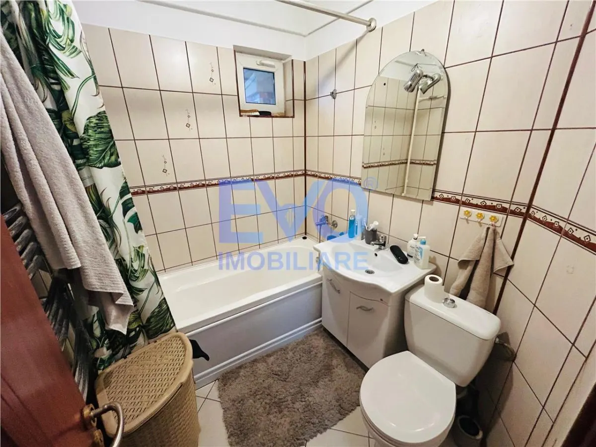 APARTAMENT DE VANZARE CU 2 CAMERE, PODU ROS - foto 4