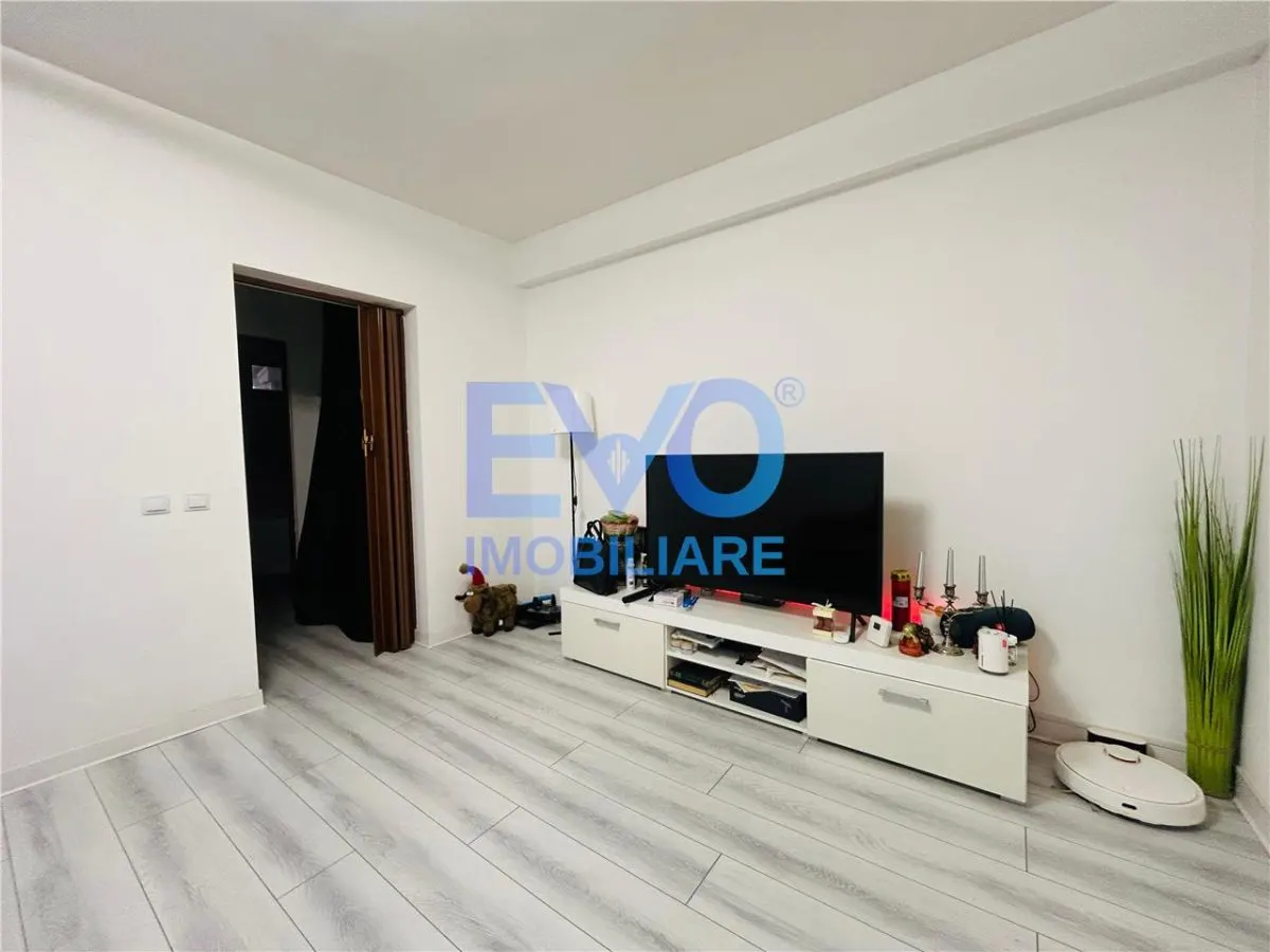 APARTAMENT DE VANZARE CU 2 CAMERE, PODU ROS - foto 6