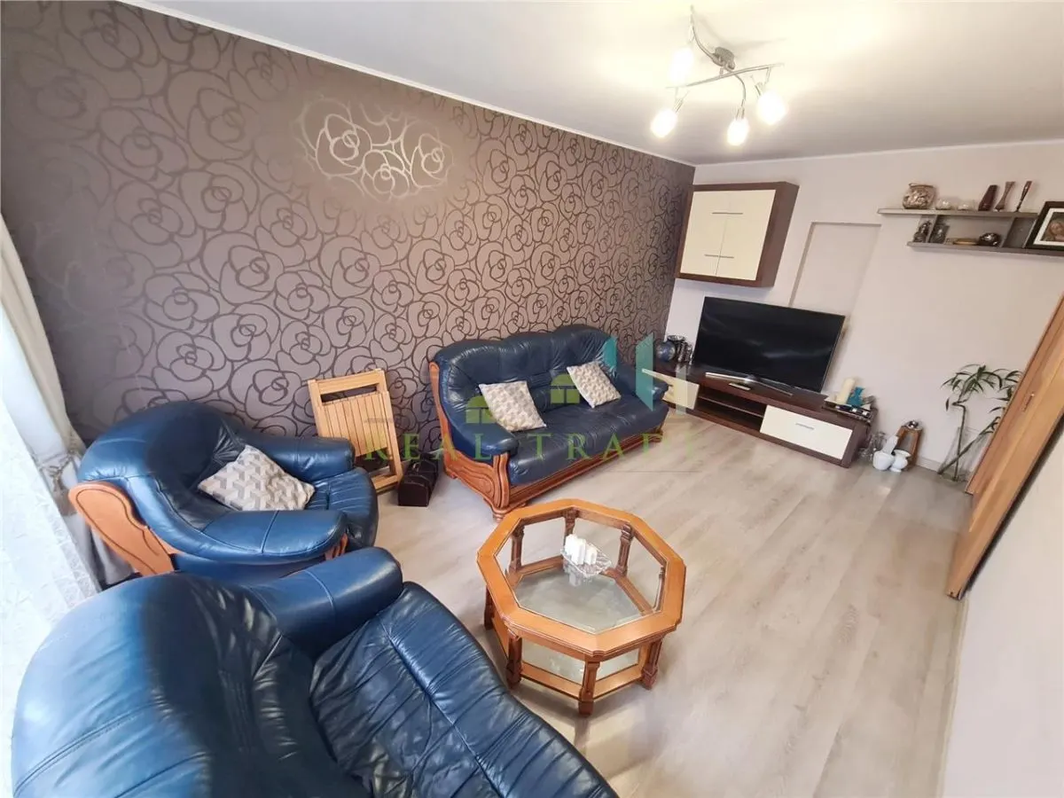 Apartament 2 camere decomandat etaj intermediar Astra- Carpatilor - foto 2