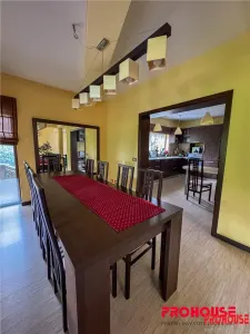 Vila exclusivistă de vânzare în Șerbănești â€“ Eleganță, confort și intimitateÂ  - foto 15