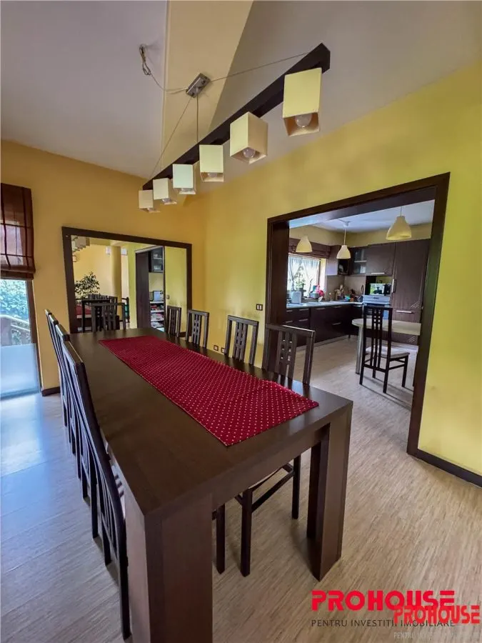 Vila exclusivistă de vânzare în Șerbănești â€“ Eleganță, confort și intimitateÂ  - foto 15