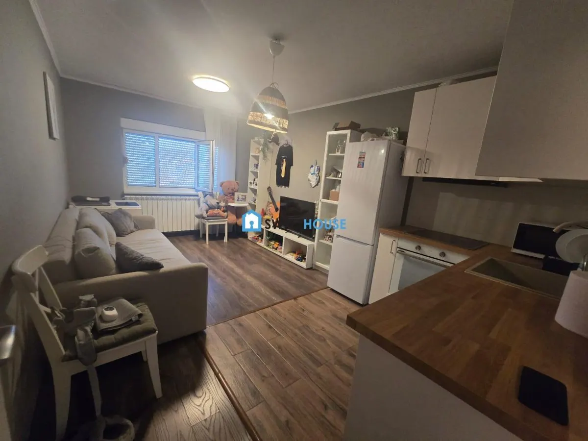 Apartament cu doua camere Str Teiului Fagaras - foto 1
