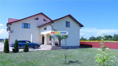 OPORTUNITATE DE INVESTITIE CASA P+M, TEREN 10.000 MP. HUTANI, VLADENI - foto 2