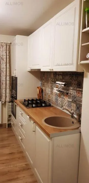 Apartament 3 camere in Ploiesti, zona ultracentrala - foto 14