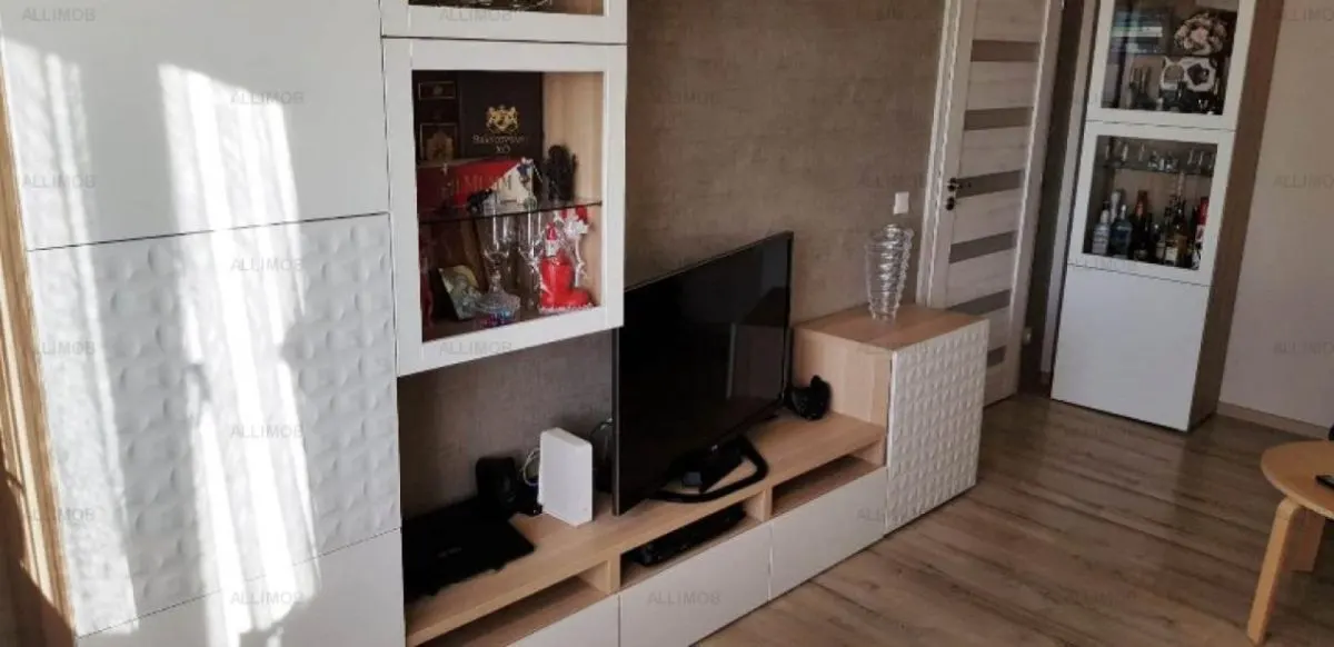 Apartament 3 camere in Ploiesti, zona ultracentrala - foto 4