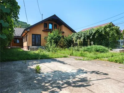 Casa de vanzare P+M cu 800 mp teren, Girleni - Garlenii de Sus