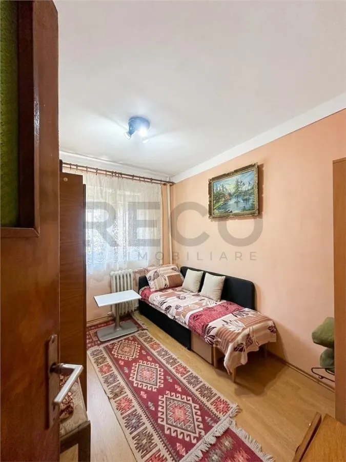RECO Apartament cu 3 camere pe Calea Aradului - foto 2