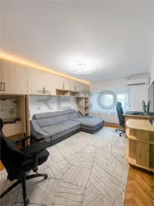 RECO Apartment de inchiriat cu 3 camere - Oradea