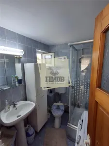 Apartament la casa 78 mpu pivnita| curte si parcare zona centrala - foto 12