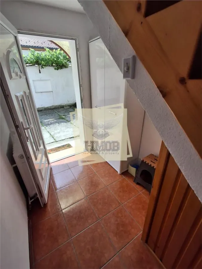Apartament la casa 78 mpu pivnita| curte si parcare zona centrala - foto 16