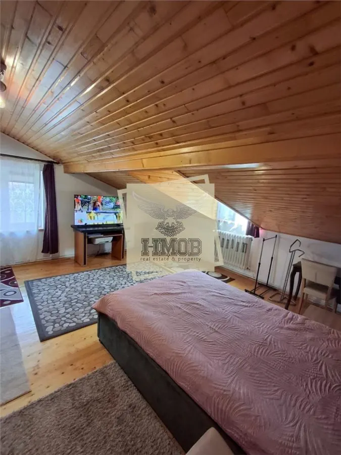 Apartament la casa 78 mpu pivnita| curte si parcare zona centrala - foto 3