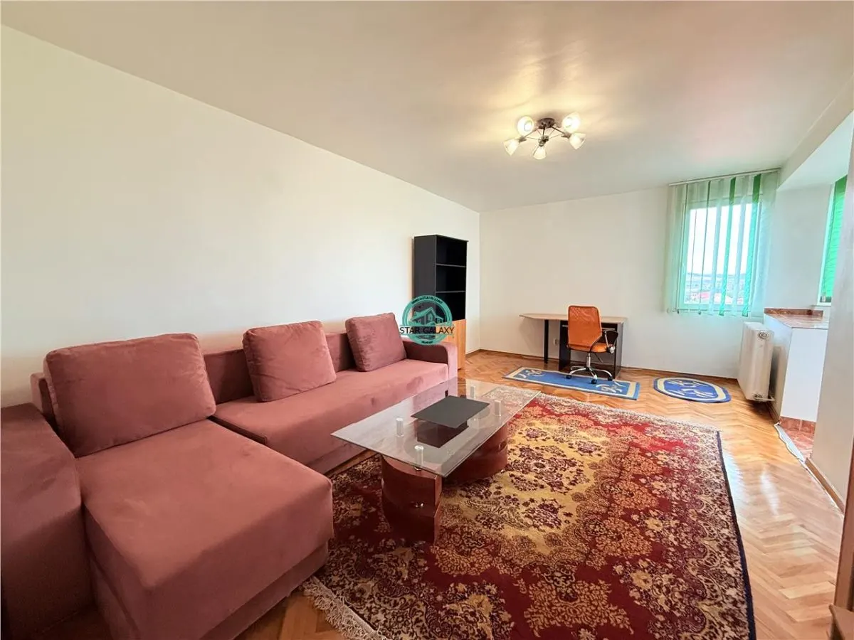 Inchiriez apartament cu 3 camere ultracentral aproape de Teatru - foto 1