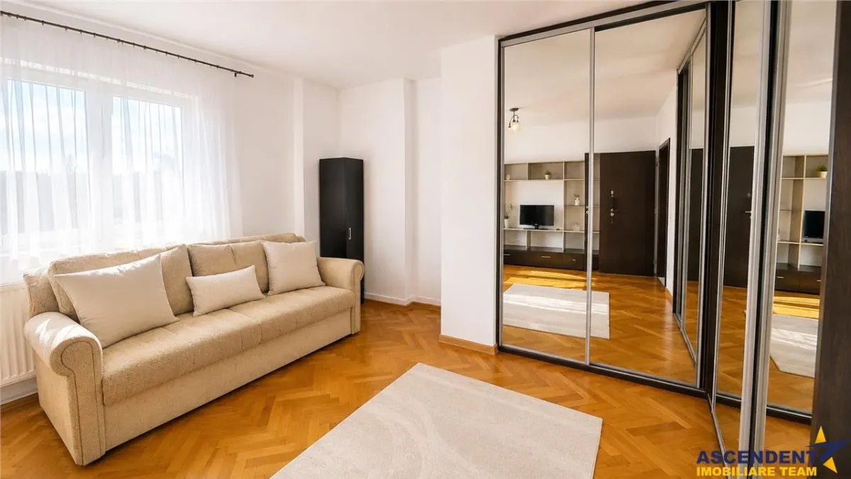 Imobil cu caracter, regim vila, echipate, panorama montana, istorie, Central, Brasov - foto 10