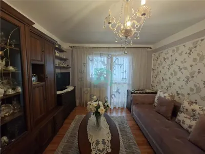 Apartament 3 camere, Astra, etaj 1, decomandat - foto 4
