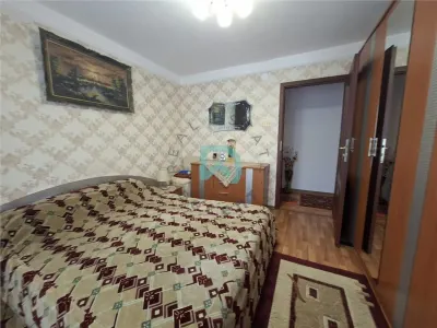 Apartament 3 camere, Astra, etaj 1, decomandat - foto 7