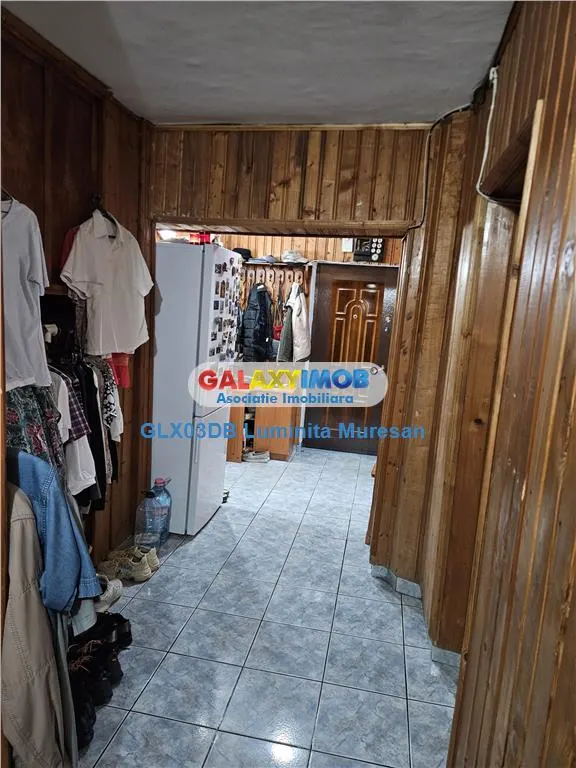 Vanzare apartament 3 camere decomandat Targoviste Central - foto 11