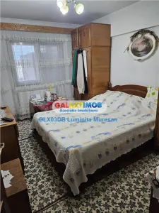 Vanzare apartament 3 camere decomandat Targoviste Central - foto 12