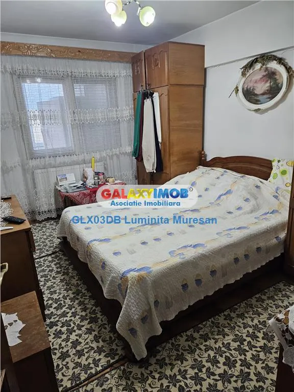 Vanzare apartament 3 camere decomandat Targoviste Central - foto 12