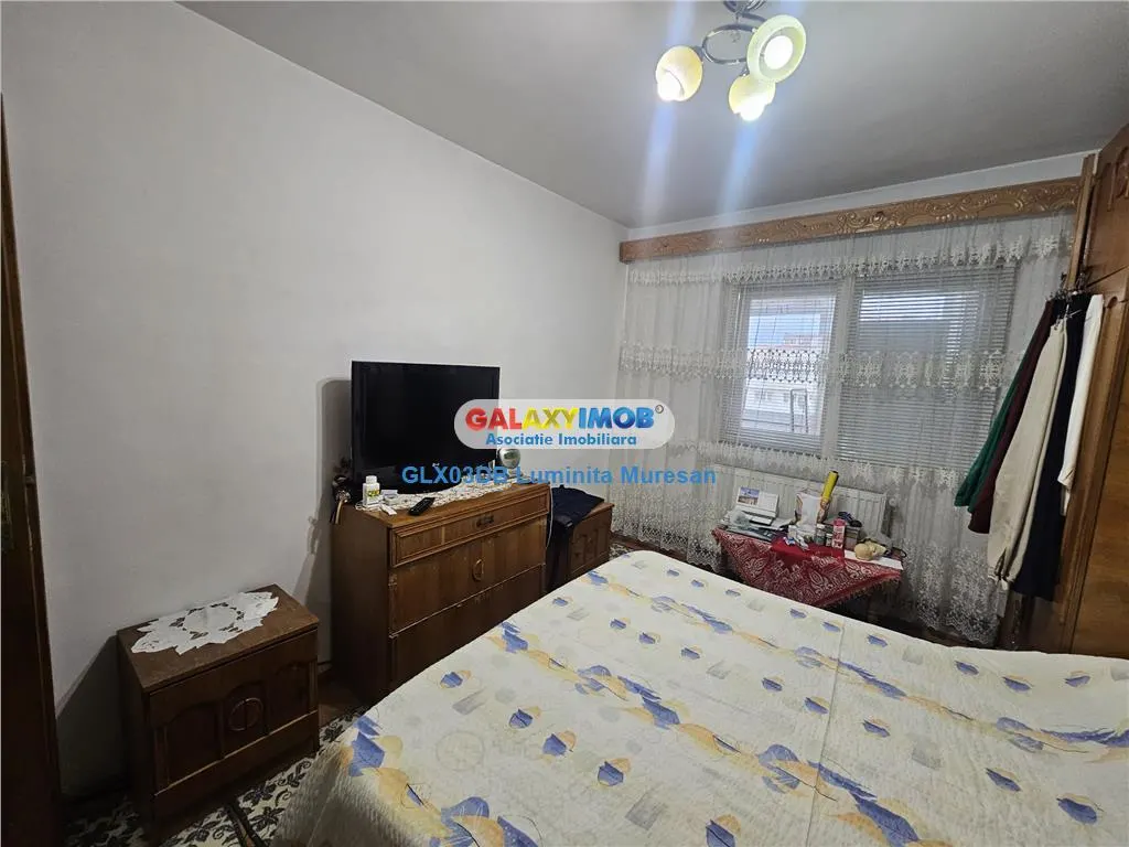 Vanzare apartament 3 camere decomandat Targoviste Central - foto 14