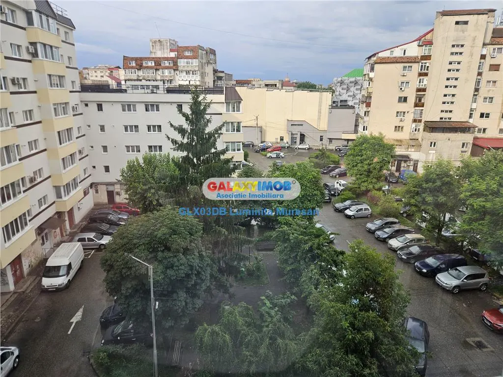 Vanzare apartament 3 camere decomandat Targoviste Central - foto 18
