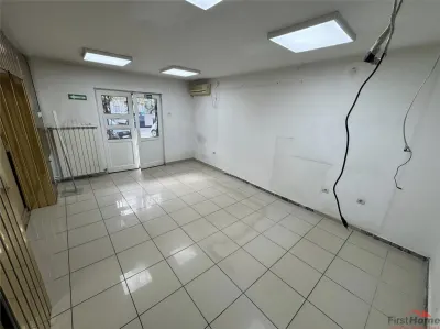 Spatiu Comercial Piata Moldovei Focsani - Fosta FARMACIE - foto 3