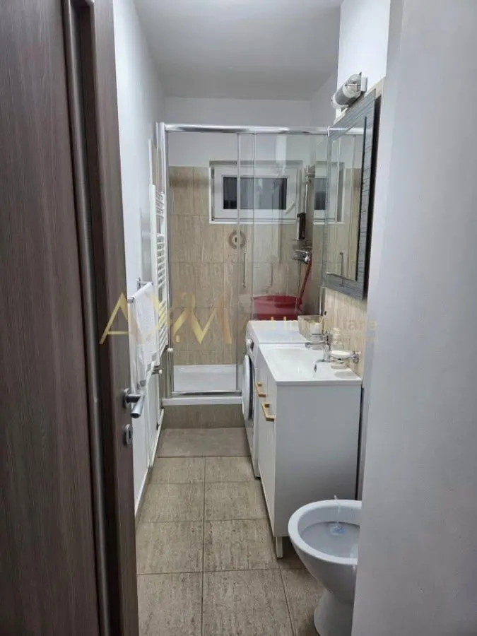 Vanzare apartament 3 camere - foto 4