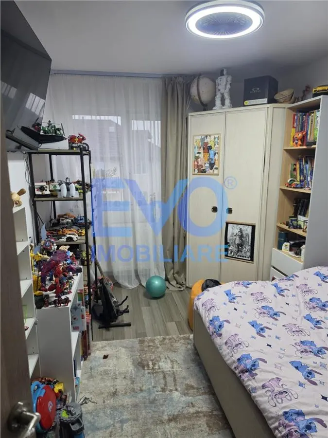 Apartament 3 camere, 70mp, boxa, loc parcare, Valea Lupului - foto 7