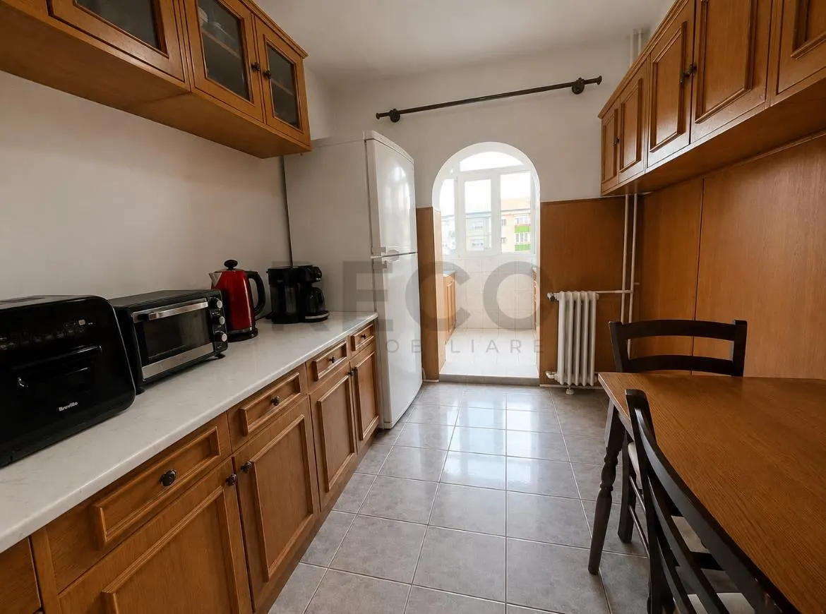 RECO Apartament cu 3 camere  Nufarul-Oradea etaj intermediar - foto 3