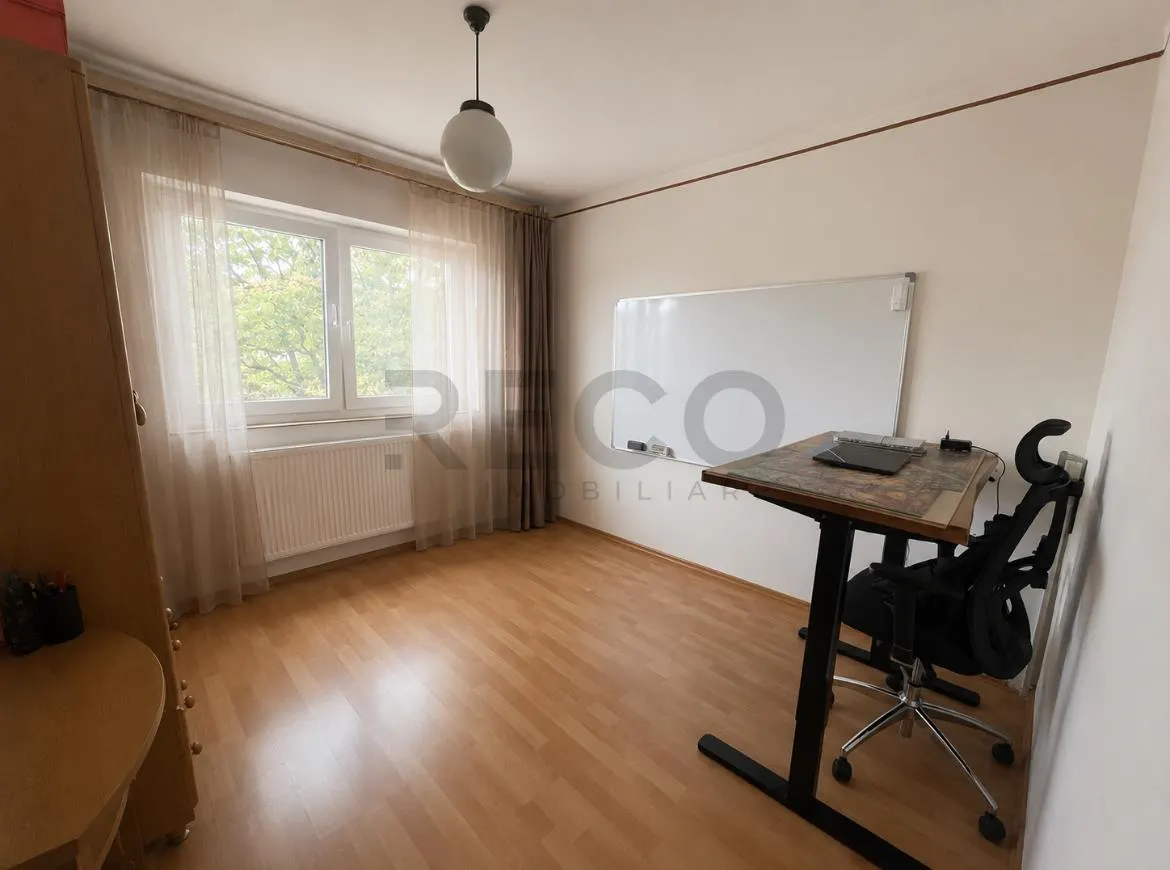 RECO Apartament cu 3 camere  Nufarul-Oradea etaj intermediar - foto 4