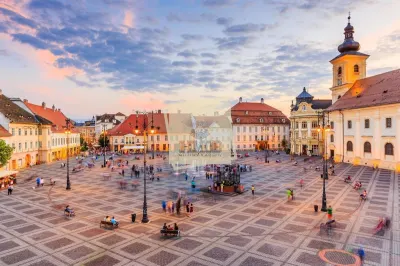 Apartament mobilat 2 camere cu pivnita in Piata Mare - Sibiu