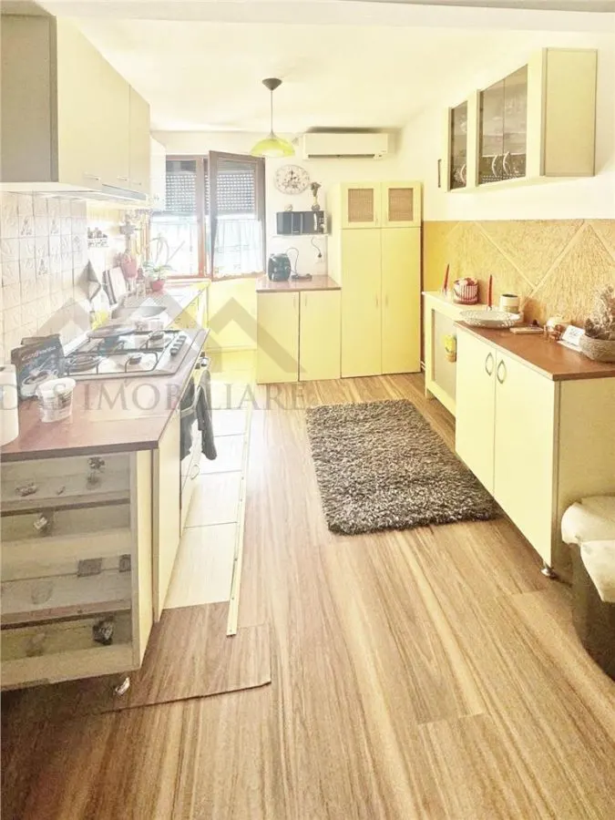 Apartament 2 camere, decomandat , Independentei, zona Rfn - foto 2
