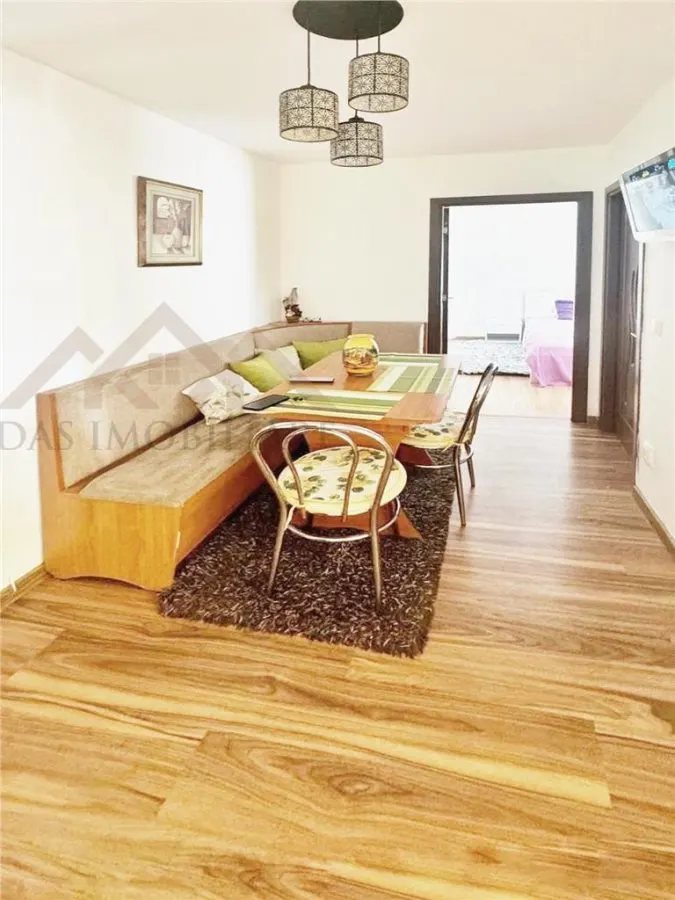 Apartament 2 camere, decomandat , Independentei, zona Rfn - foto 5