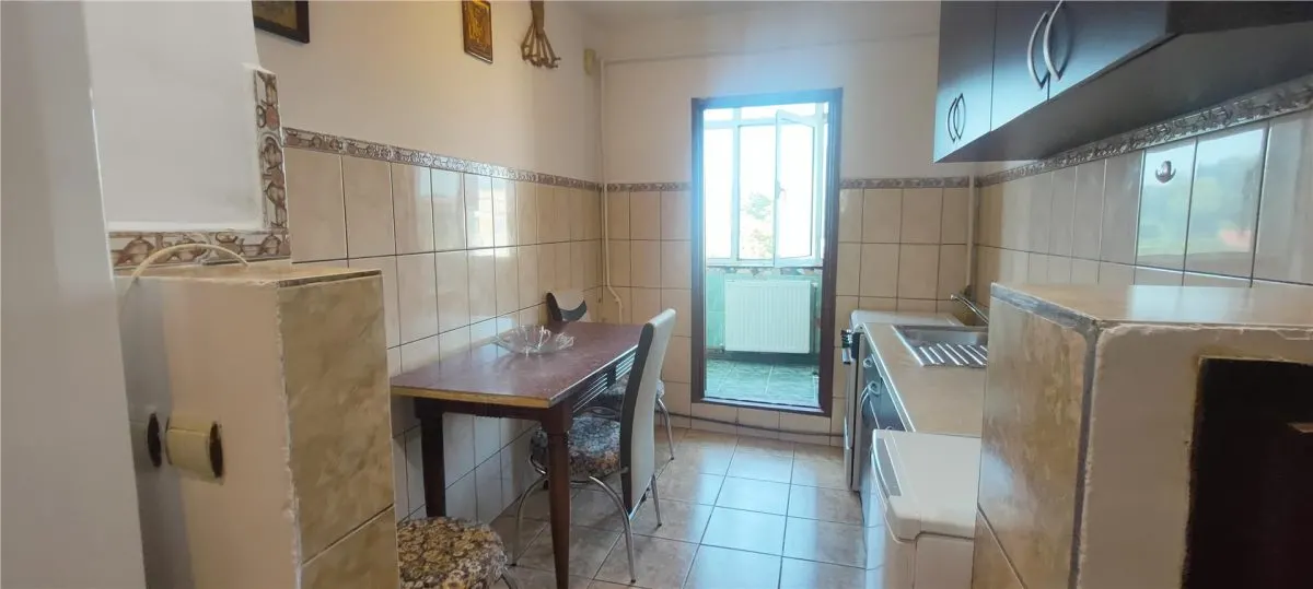 APARTAMENT 2 CAMERE DECOMANDAT PODU DE FIER UMF - foto 2