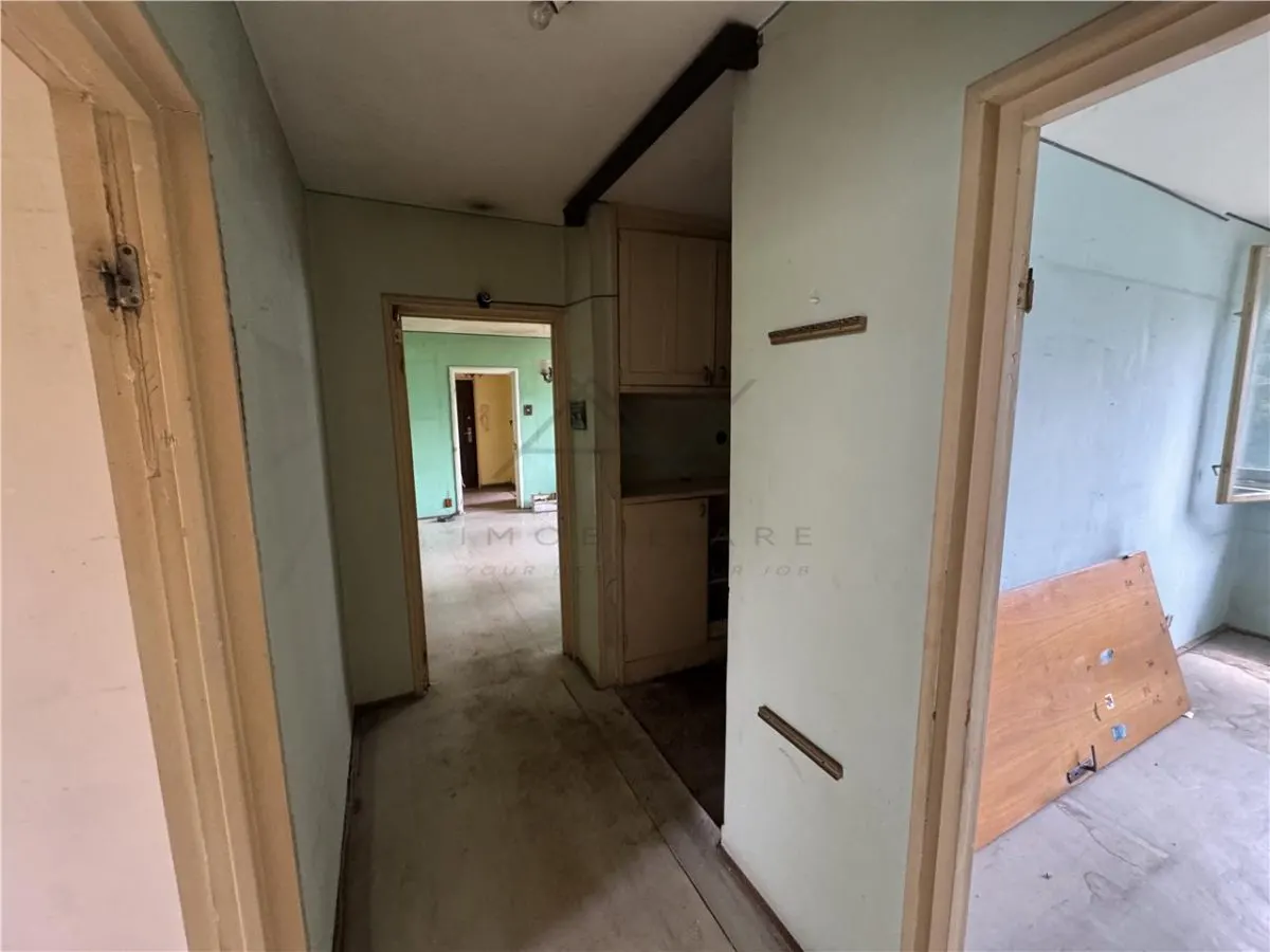 Vanzare apartament 3 Camere Uverturii  Militari - Necesita Renovare - foto 5