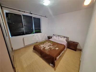 Apartament 2 camere decomandat zona Narcisa - foto 4