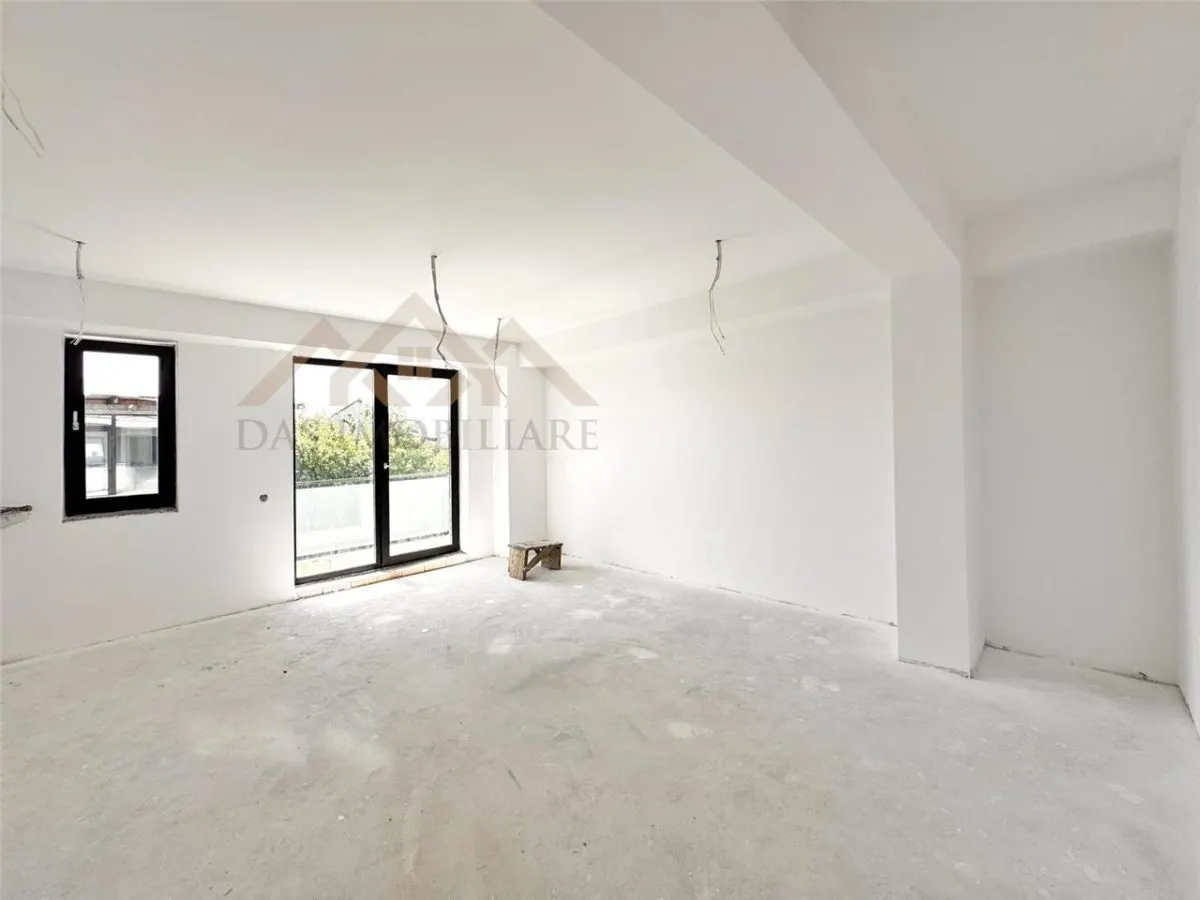 Garsoniera in bloc nou, etaj 1, langa Marul de Aur - foto 2