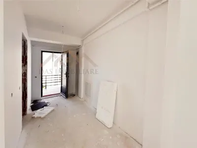 Garsoniera in bloc nou, etaj 1, langa Marul de Aur - foto 8