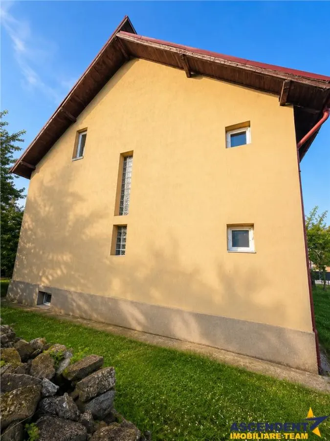 Vila mobilata si utilata constructie solida, localitatea Runcu, Fieni, Dimbovita - foto 16