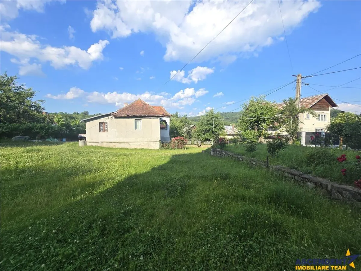 Vila mobilata si utilata constructie solida, localitatea Runcu, Fieni, Dimbovita - foto 22