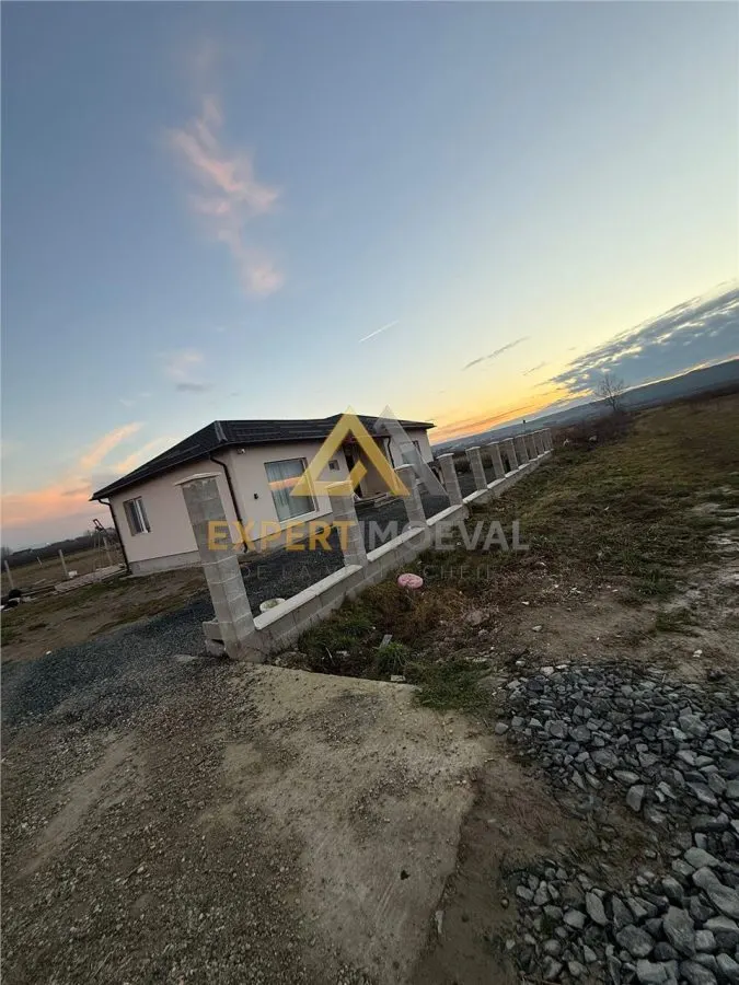Casa moderna la 7 km de Baia Mare pret mic - foto 17