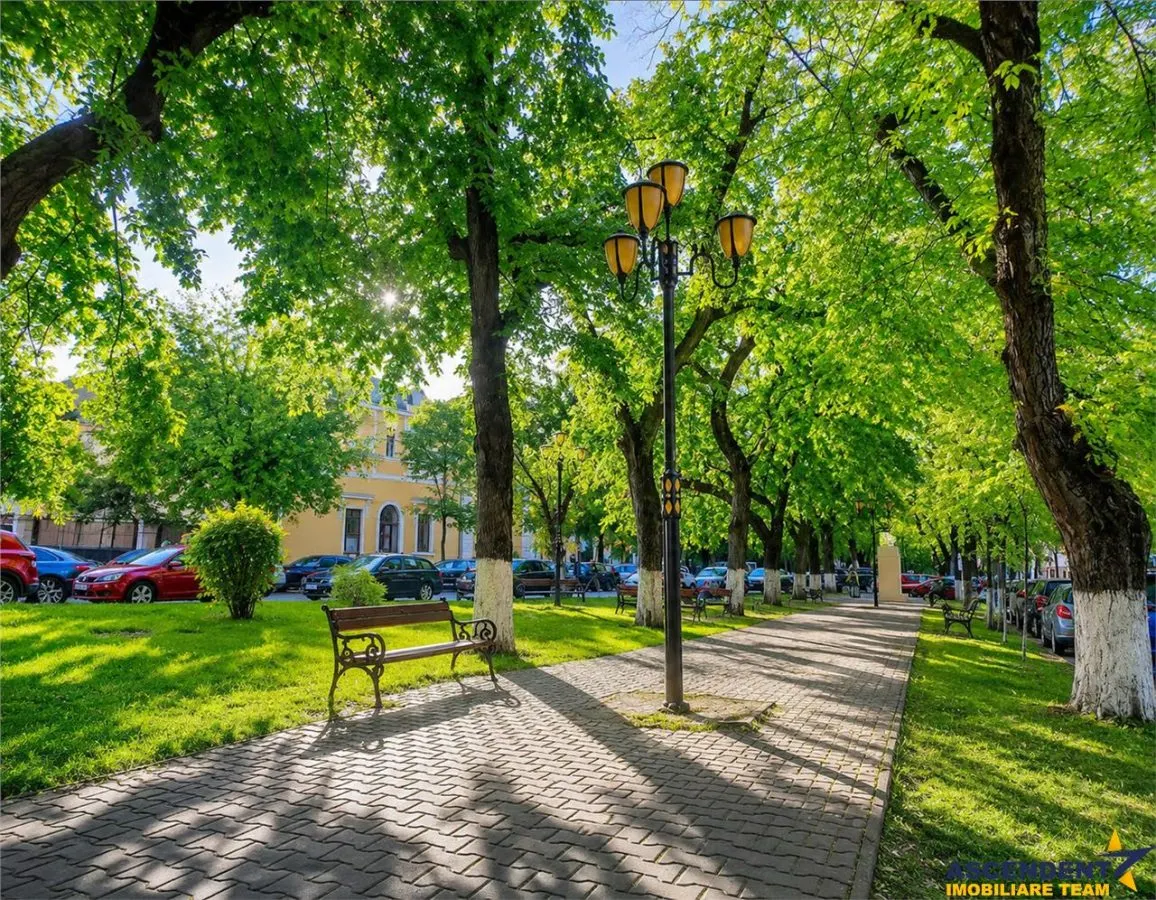 Casa cu doua cai de acces, 5 camere, 4 bai, garaj, langa Cetatea Medievala Targu Mures, - foto 3