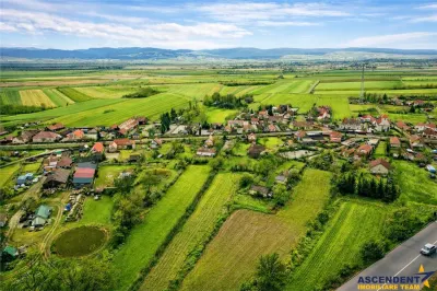 FILM! 4.900mp teren intravilan, cu casa, in Tufalau, Covasna - foto 13