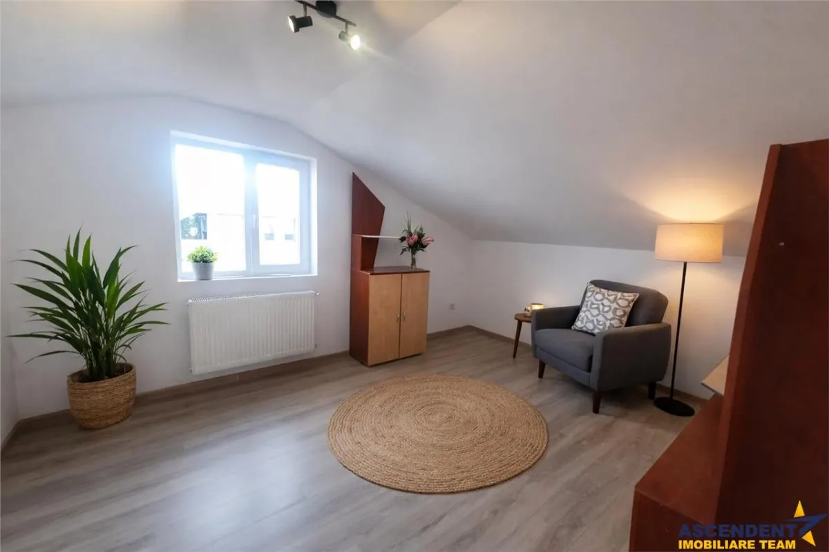 Casa la pret de apartament, curte individuala, terasa, toate utilitatile, Izvor-Tarlungeni, Brasov - foto 3